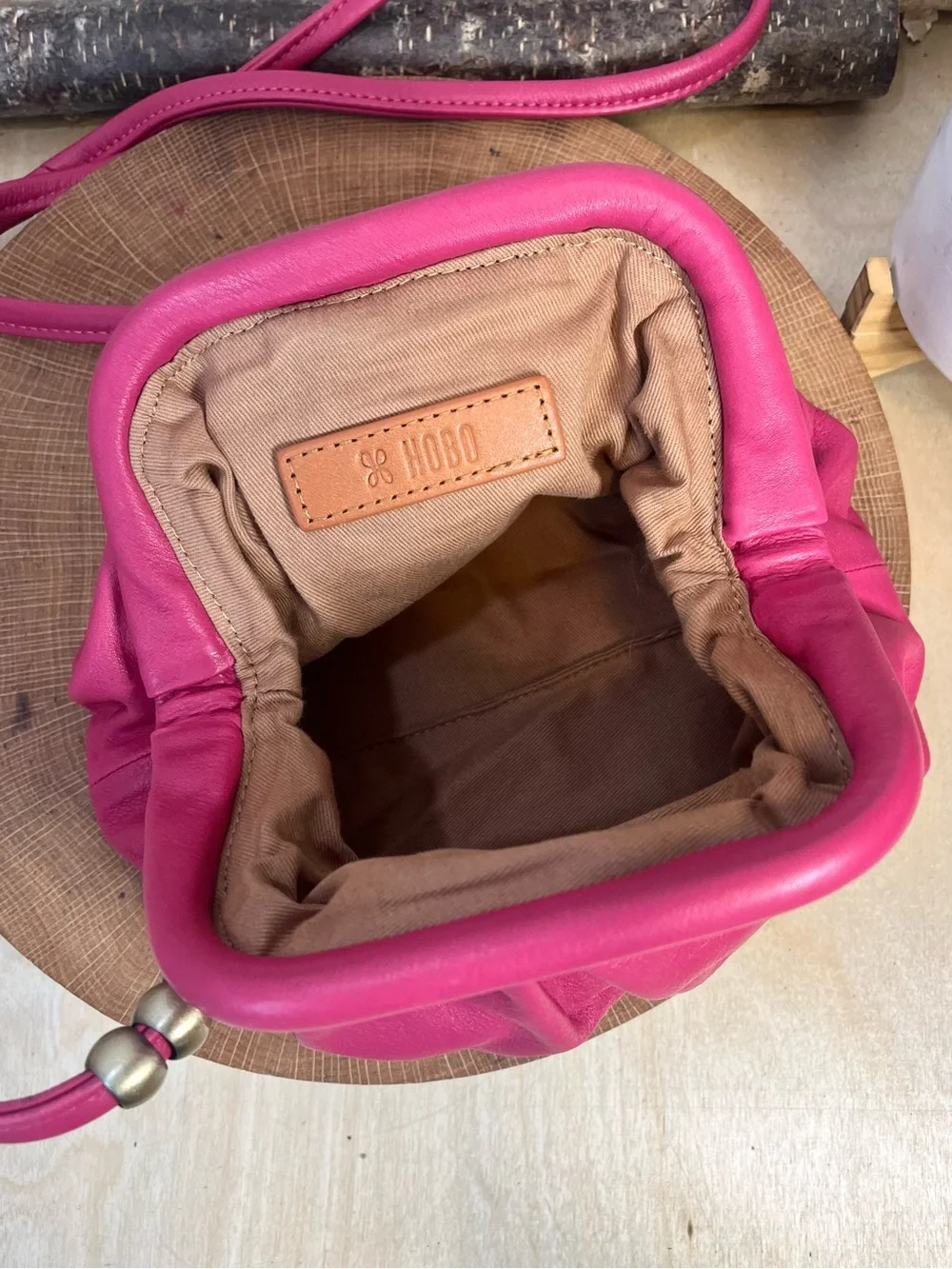 HOBO Adalyn Hot Pink Leather Kisslock Small Frame Crossbody Bag EUC
